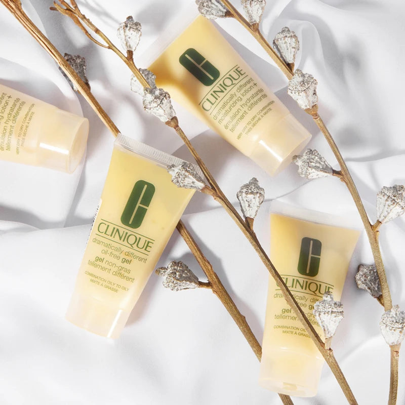 Clinique Loção Hidratante Dramatically Different 30ml