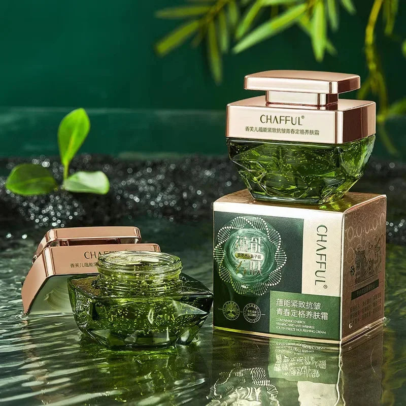 Creme Facial Revitalizante com Caviar - Lifting e Iluminação Coreano